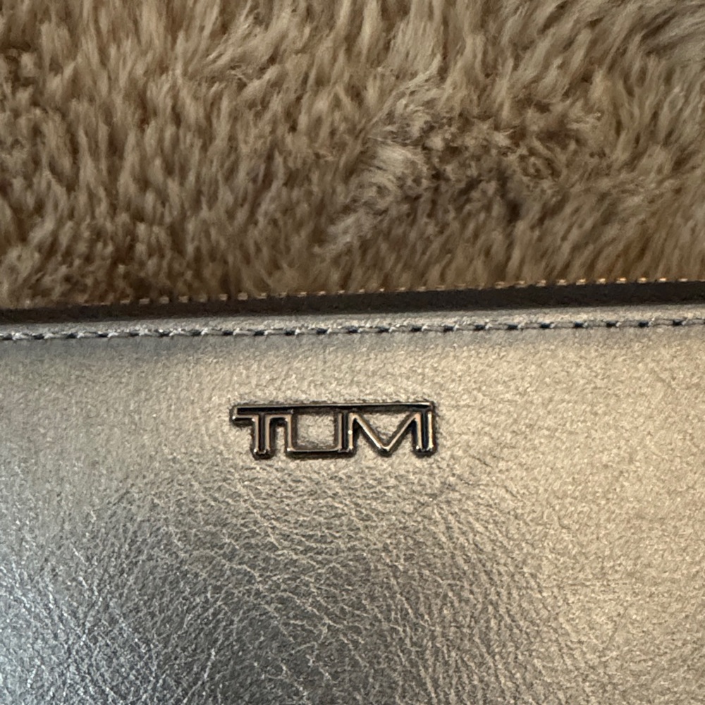 TUMI Metallic Gray Leather Trifold Wallet - Picture 2 of 5